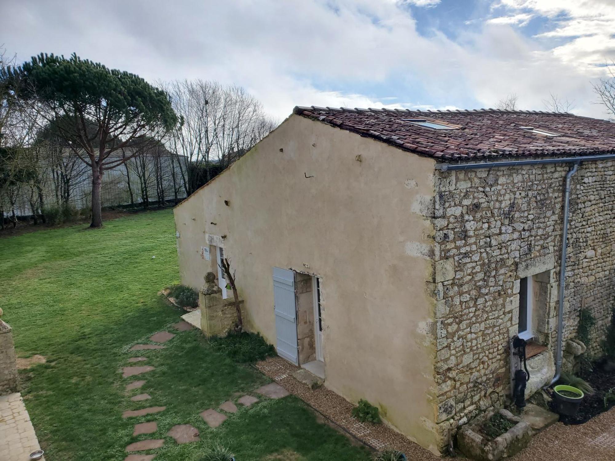 Domaine De La Gemoliere Bed & Breakfast Gemozac Bagian luar foto