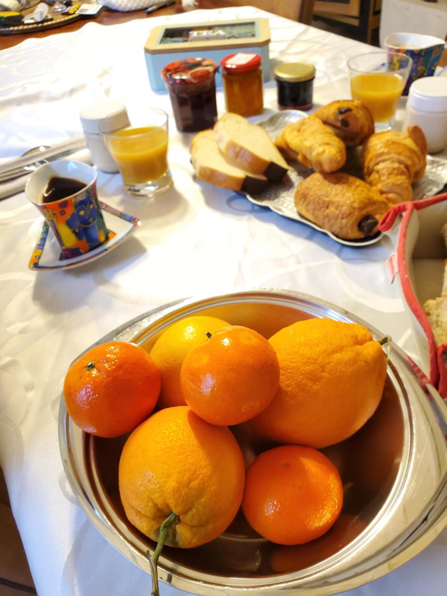 Domaine De La Gemoliere Bed & Breakfast Gemozac Bagian luar foto