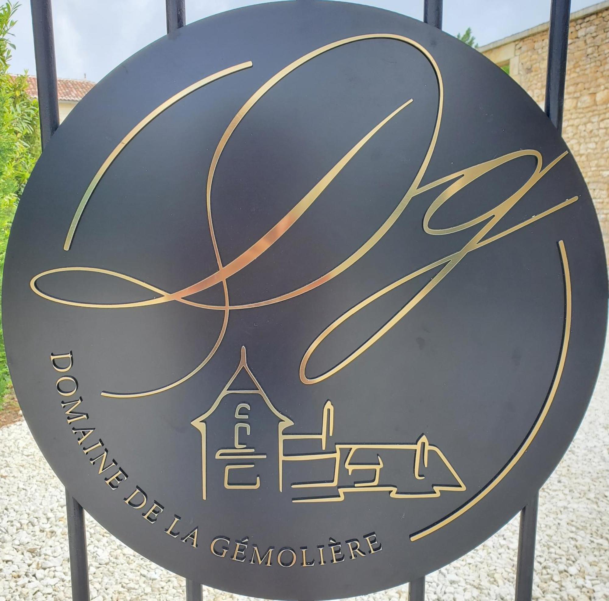 Domaine De La Gemoliere Bed & Breakfast Gemozac Bagian luar foto
